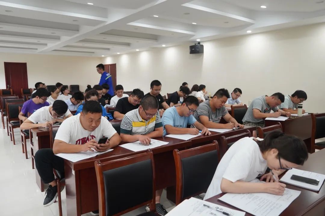 <a href=http://m.takfung.cn target=_blank class=infotextkey><a href=http://m.takfung.cn target=_blank class=infotextkey>雙良</a>環(huán)境</a>安全培訓(xùn)“拍了拍”你
